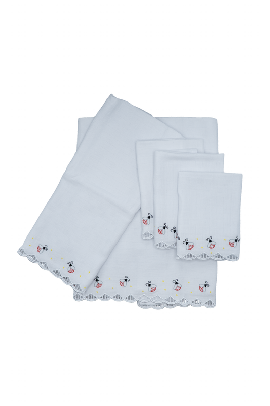 Kit Fralda Bordada Delicadeza e Elegância para o Enxoval do Seu Bebê
